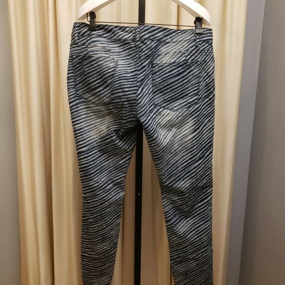 DAZL BUTT Size 13 Lift Denim Distressed Skinny Jeans Striped - Picture 7 of 9